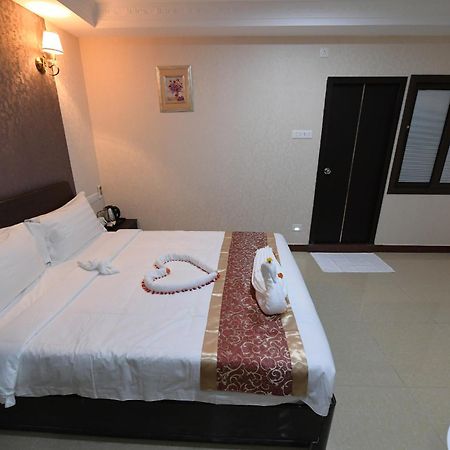 Coastal Grand Hotel Sampath Tiruchirappalli Kültér fotó