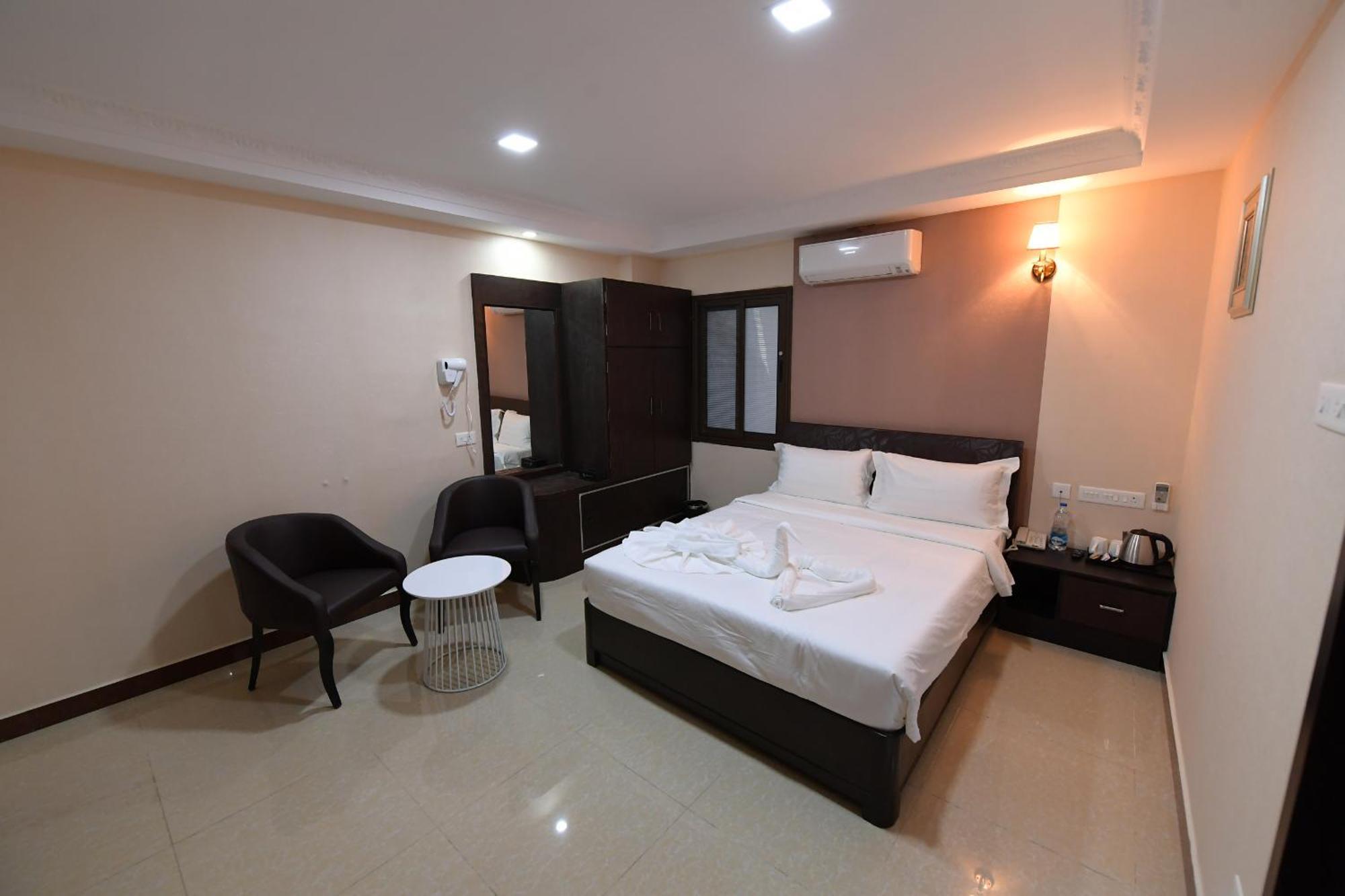 Coastal Grand Hotel Sampath Tiruchirappalli Kültér fotó
