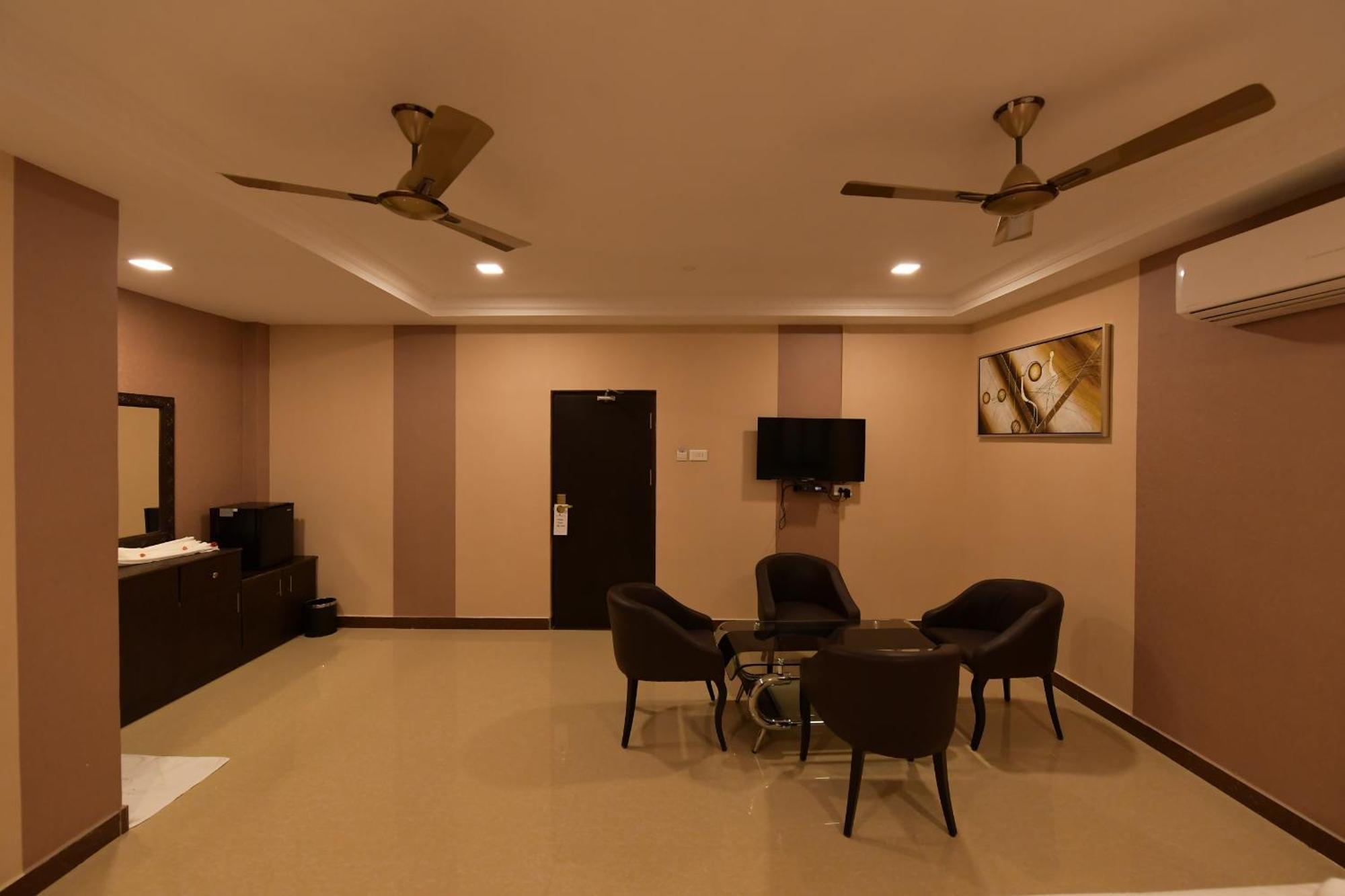 Coastal Grand Hotel Sampath Tiruchirappalli Kültér fotó
