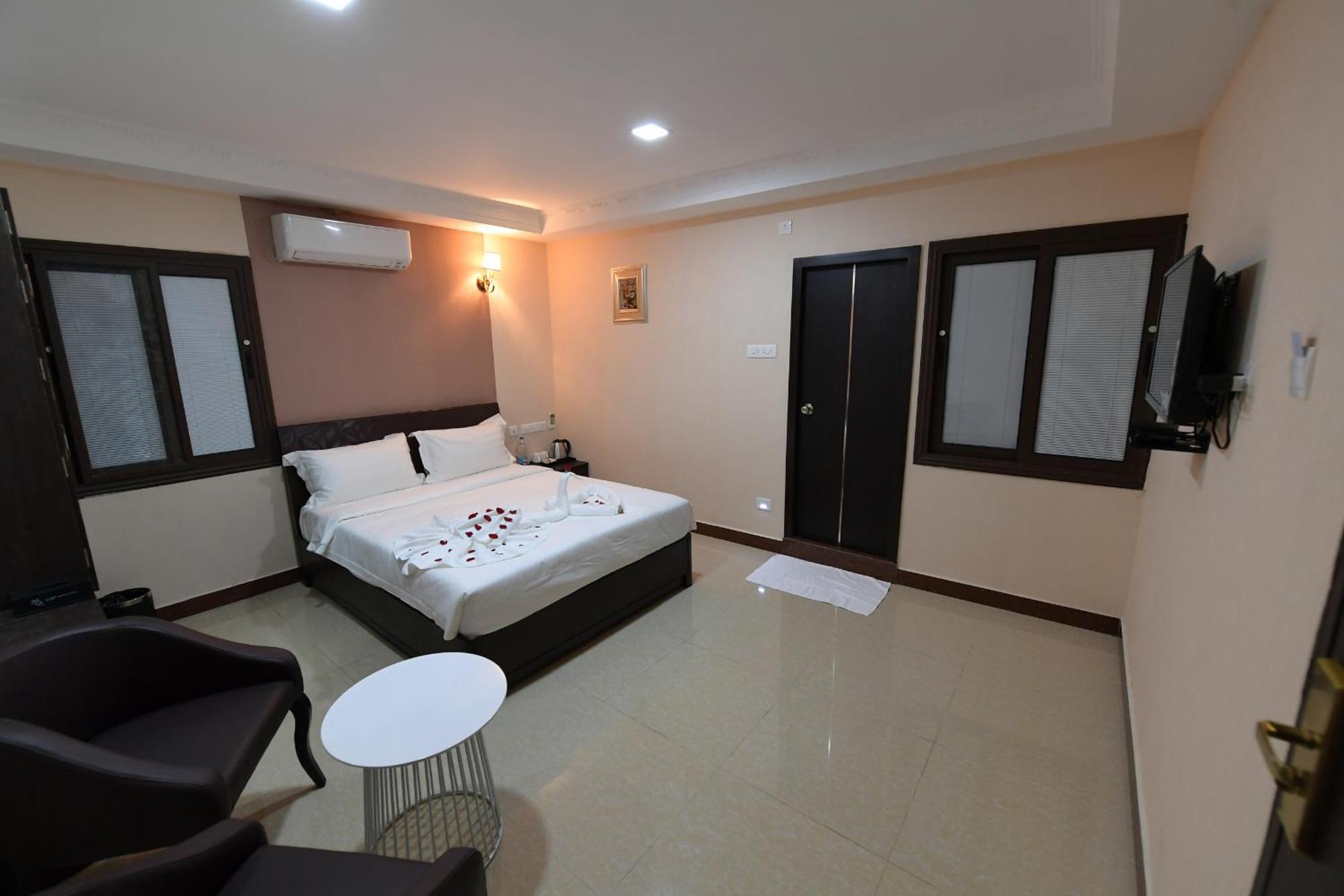 Coastal Grand Hotel Sampath Tiruchirappalli Kültér fotó