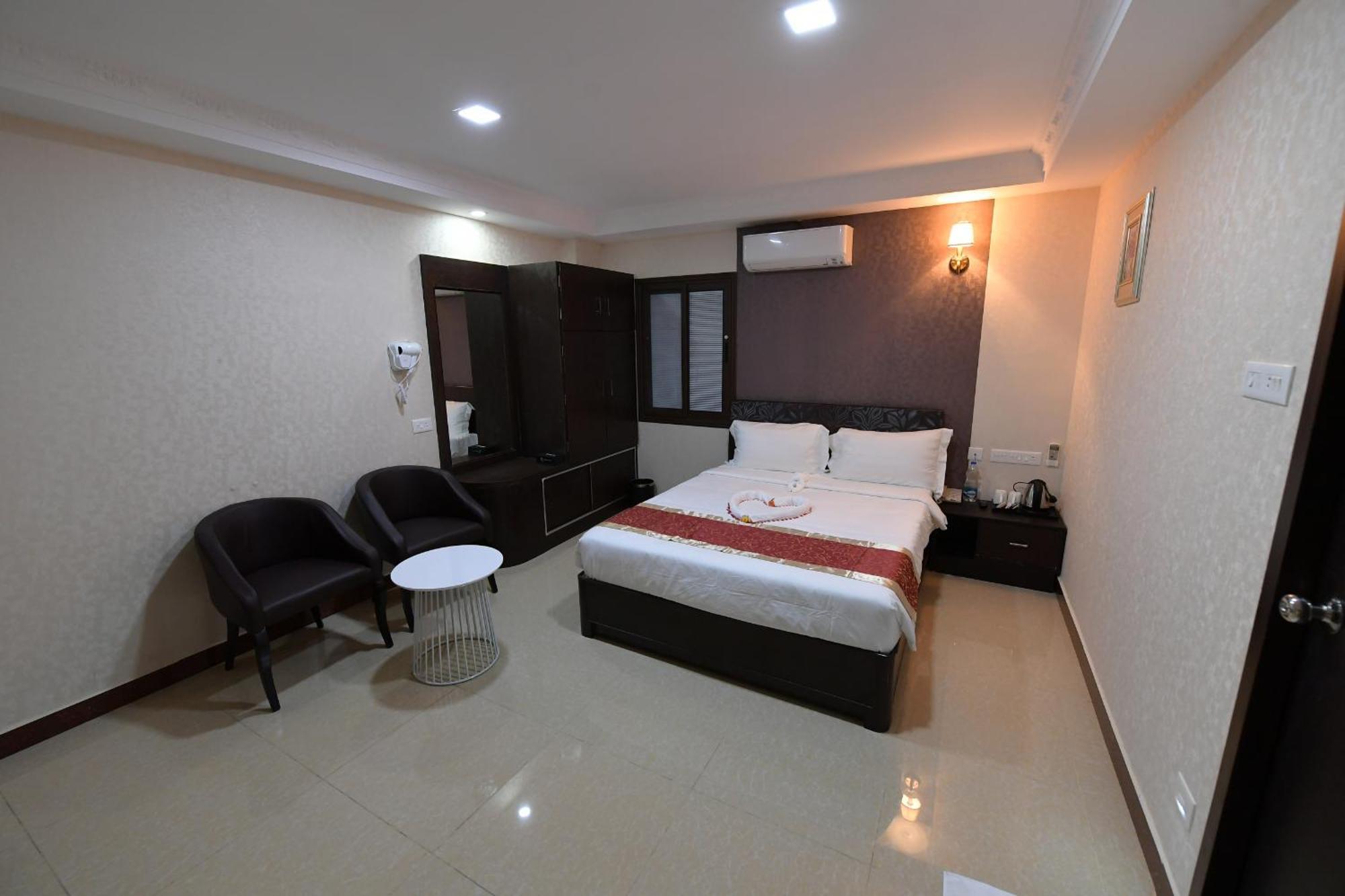 Coastal Grand Hotel Sampath Tiruchirappalli Kültér fotó