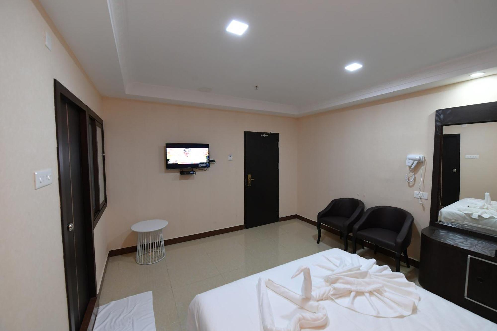 Coastal Grand Hotel Sampath Tiruchirappalli Kültér fotó